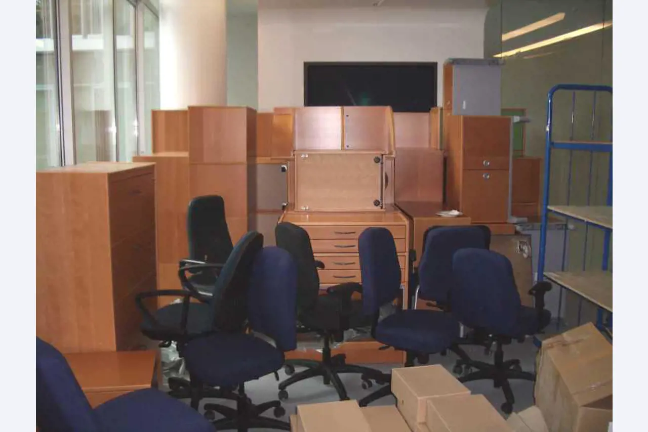 1 lot office furniture-1