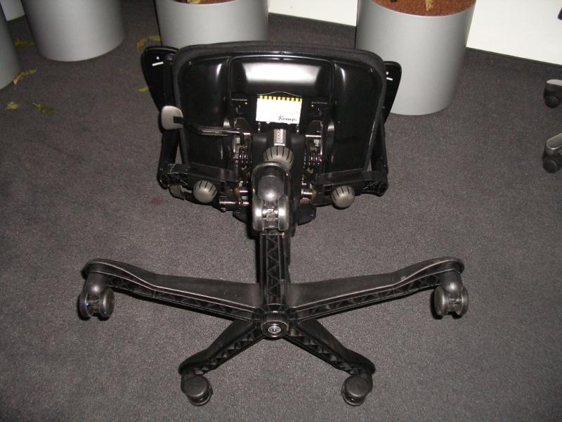 1 lot office furniture-27