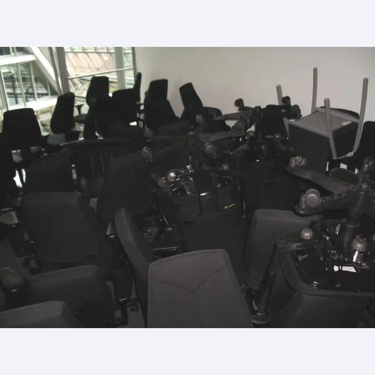 1 lot office furniture-29