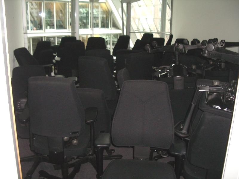 1 lot office furniture-30