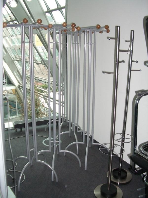 1 lot office furniture-32