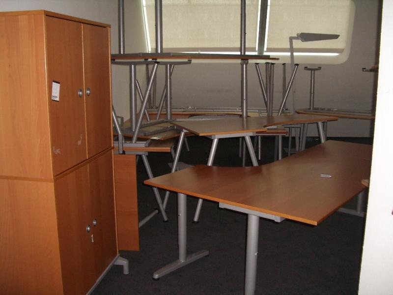 1 lot office furniture-37