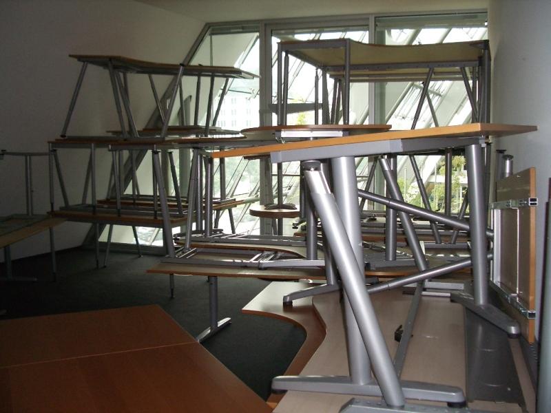 1 lot office furniture-38