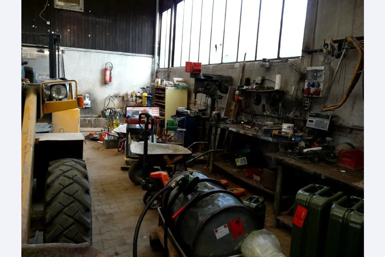 Zahradní a krajinářské úpravy<br>
Friedrich Volz GmbH & Co. KG-1