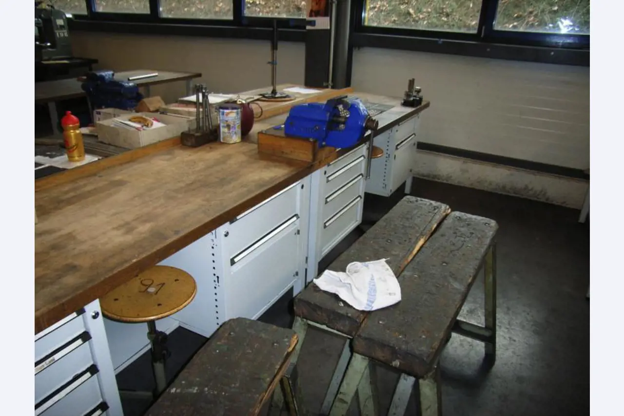 Walter Eisele GmbH & Co <br> Fábrica de artículos metálicos-1