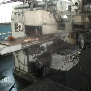 Universal-Fräsmaschine Unitech (Heckert-Nachbau) FW 400/20101