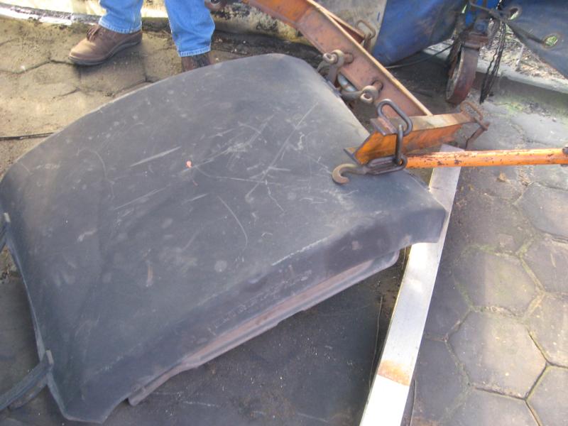 Road sweeping trucks-10