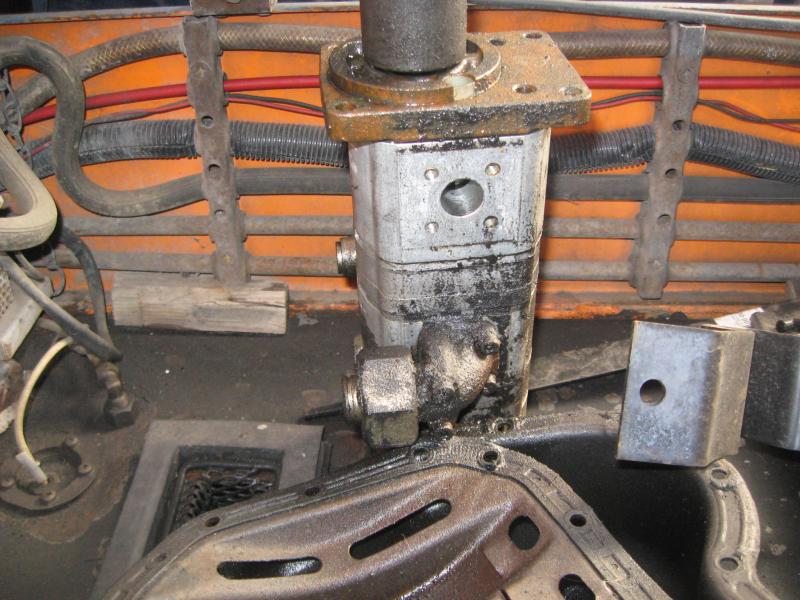 Road sweeping trucks-8