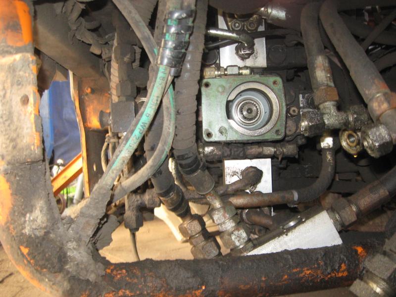 Road sweeping trucks-9