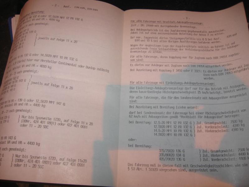 locomotive robots and Unimog with<br>two-way system-2