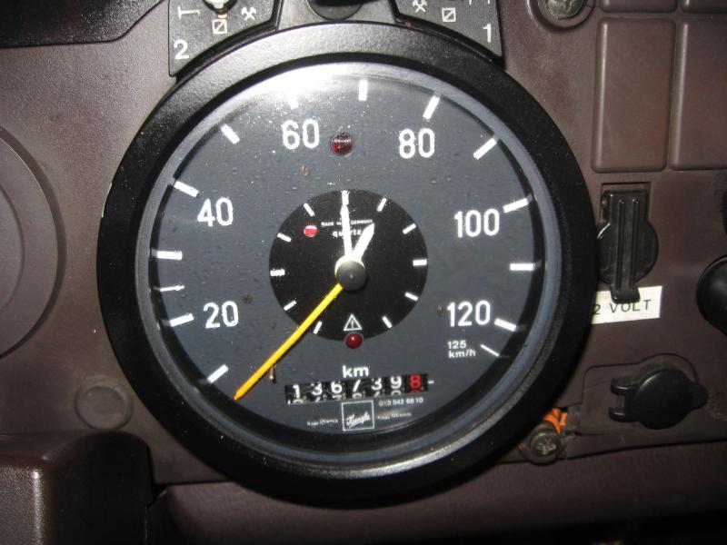 locomotive robots and Unimog with<br>two-way system-11