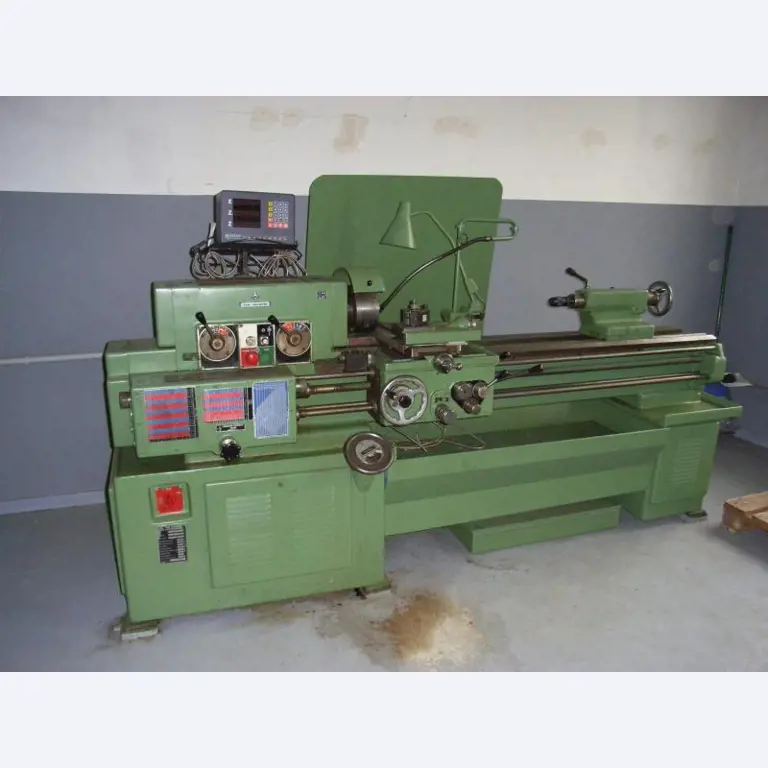 Werkzeug- und Kunststoffspritzgießmaschinen -1