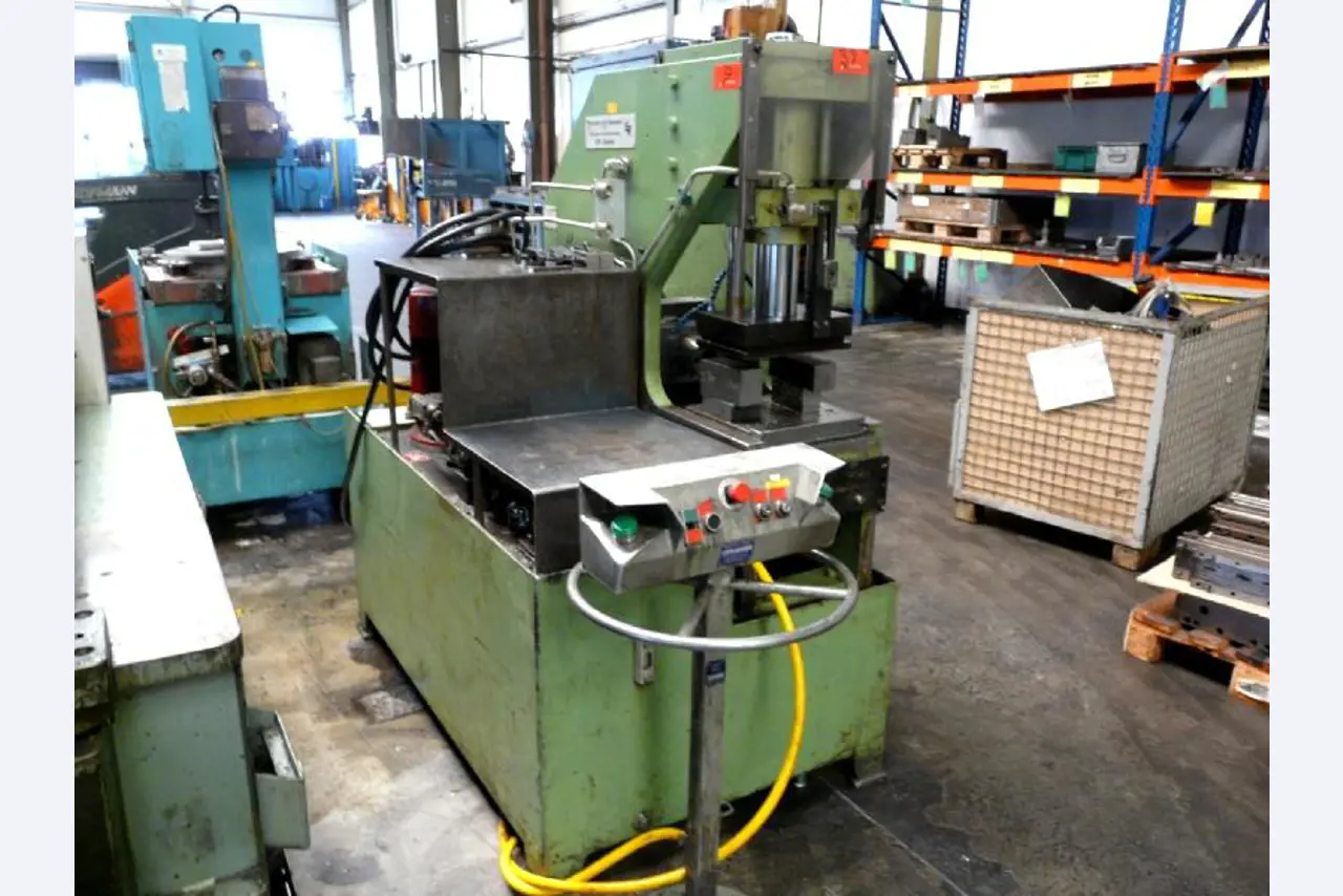 Ulmo Rohrtechnik GmbH & Ulmo Verfahrenstechnik GmbH-1
