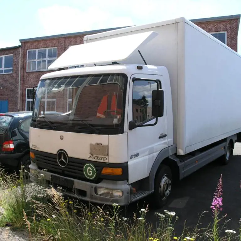 Mercedes-Benz 815 Atego