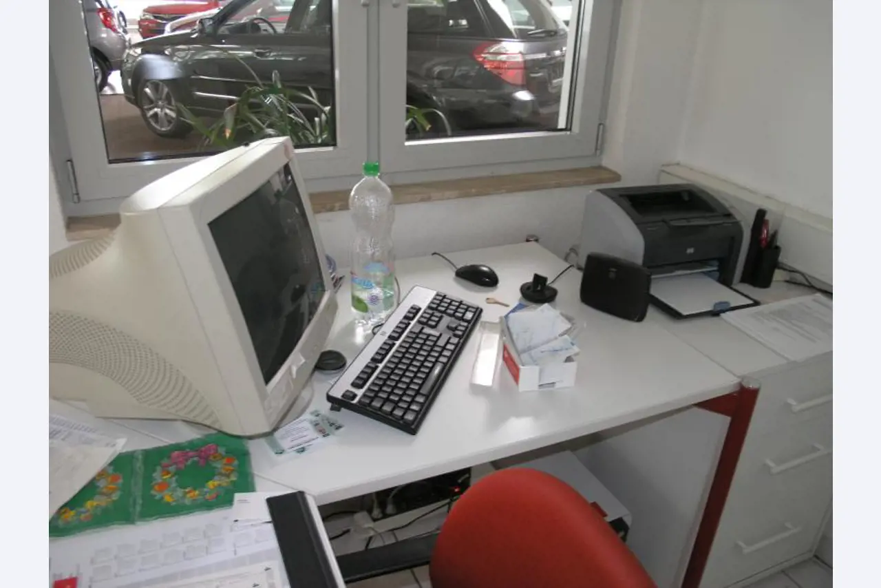 Autohaus Schwartzkopf GmbH / <br>Saro GmbH Wärme-, Kälte-, Schall- und Brandschutzisolierung-101