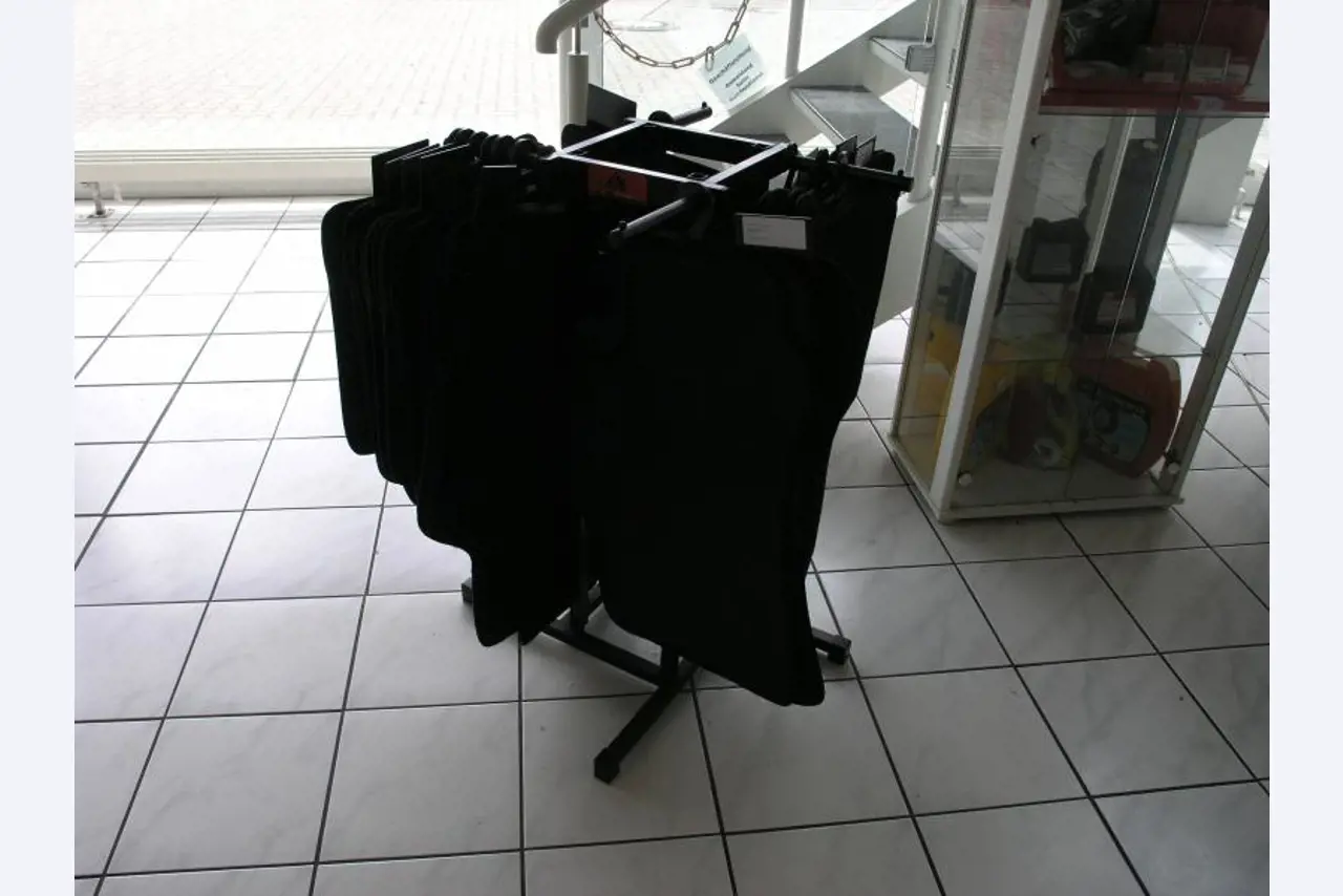 Autohaus Schwartzkopf GmbH / <br>Saro GmbH Wärme-, Kälte-, Schall- und Brandschutzisolierung-108