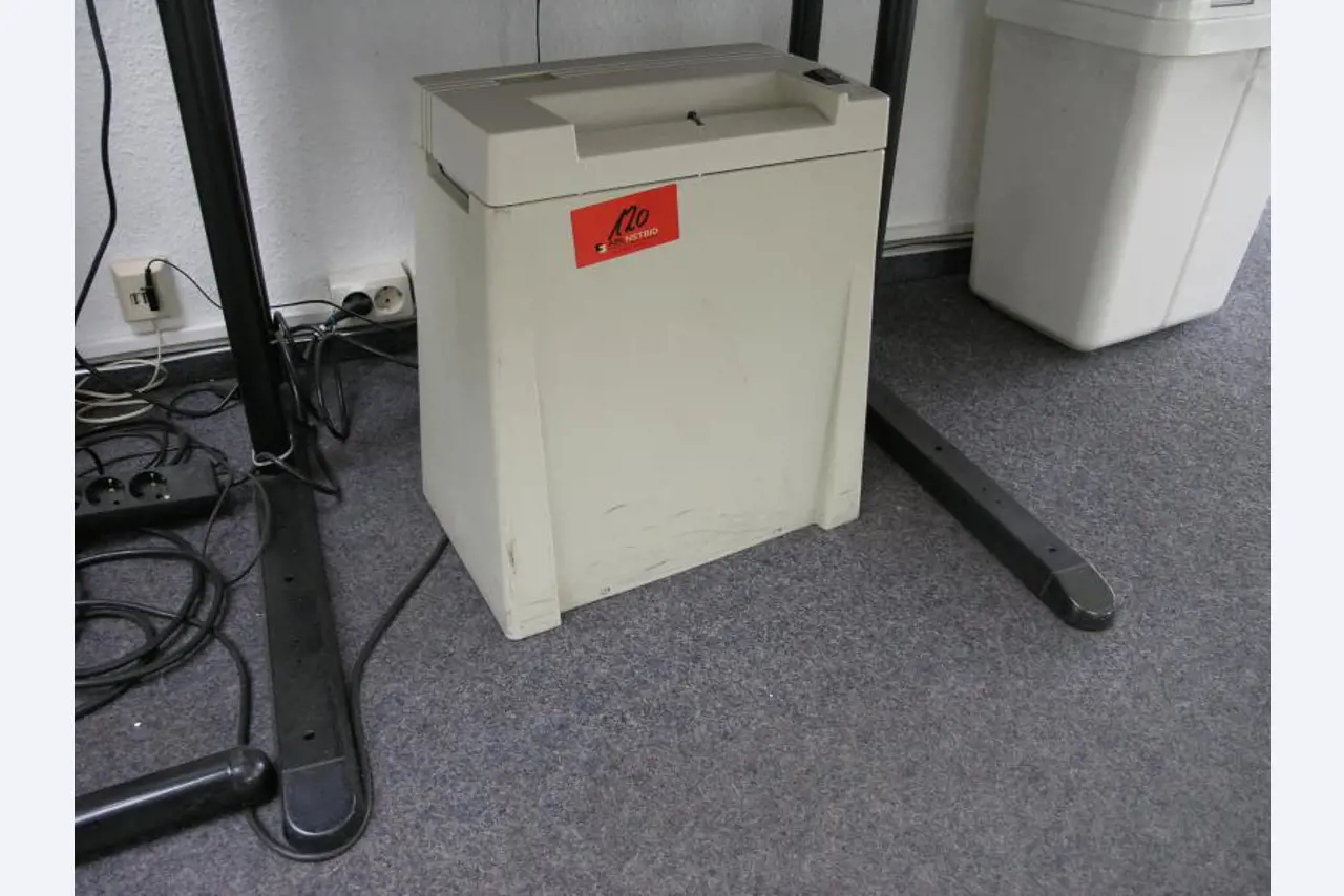 Autohaus Schwartzkopf GmbH / <br>Saro GmbH Wärme-, Kälte-, Schall- und Brandschutzisolierung-122