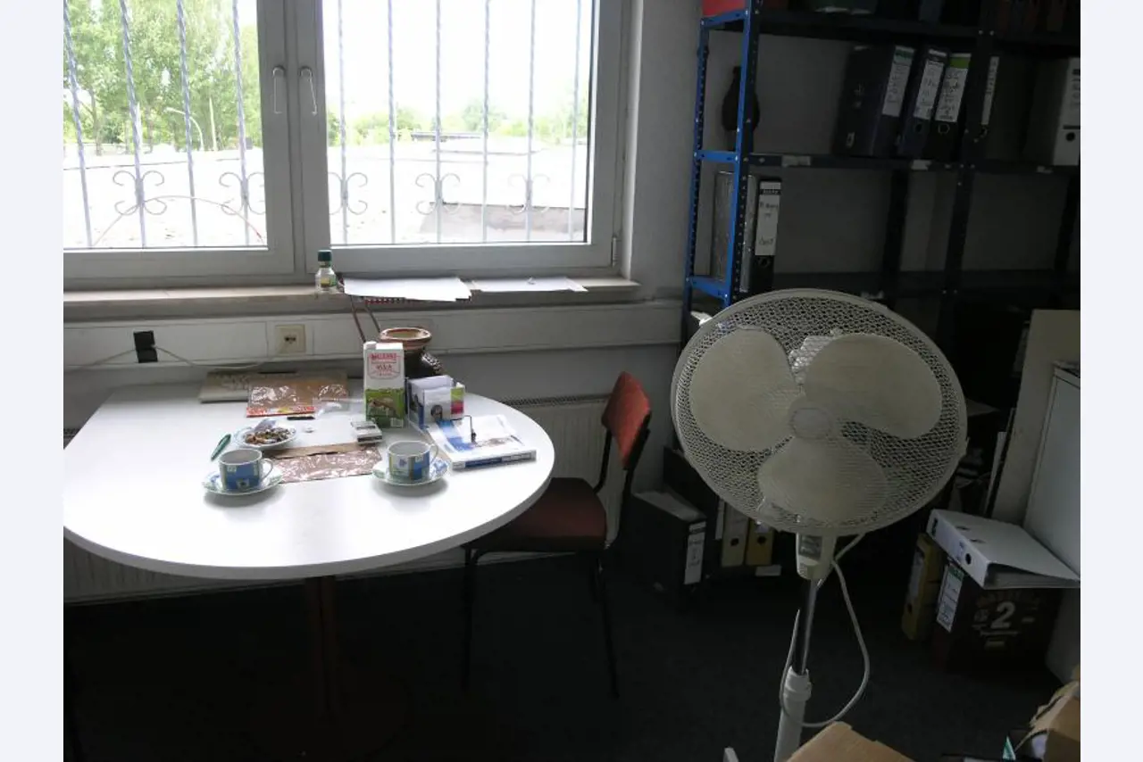 Autohaus Schwartzkopf GmbH / <br>Saro GmbH Wärme-, Kälte-, Schall- und Brandschutzisolierung-132