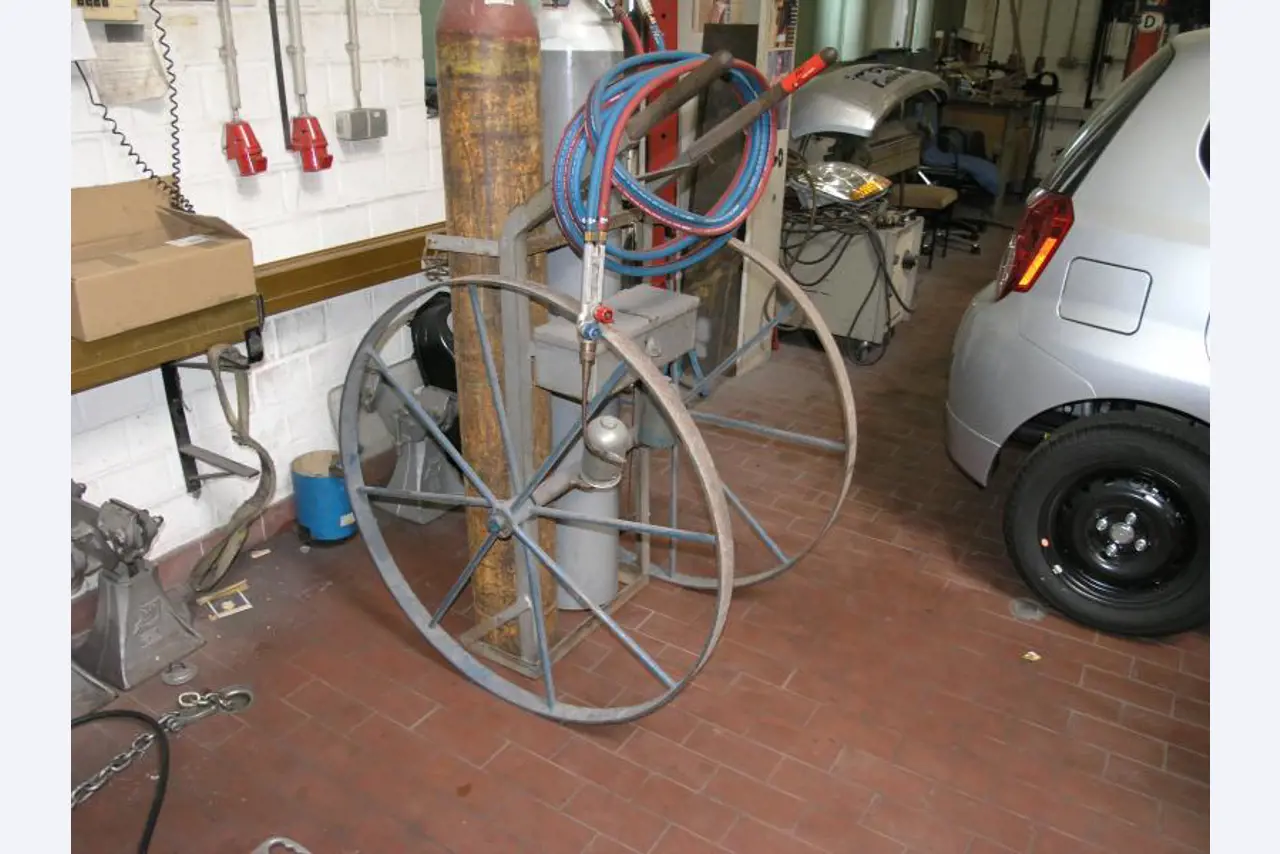 Autohaus Schwartzkopf GmbH / <br>Saro GmbH Wärme-, Kälte-, Schall- und Brandschutzisolierung-22