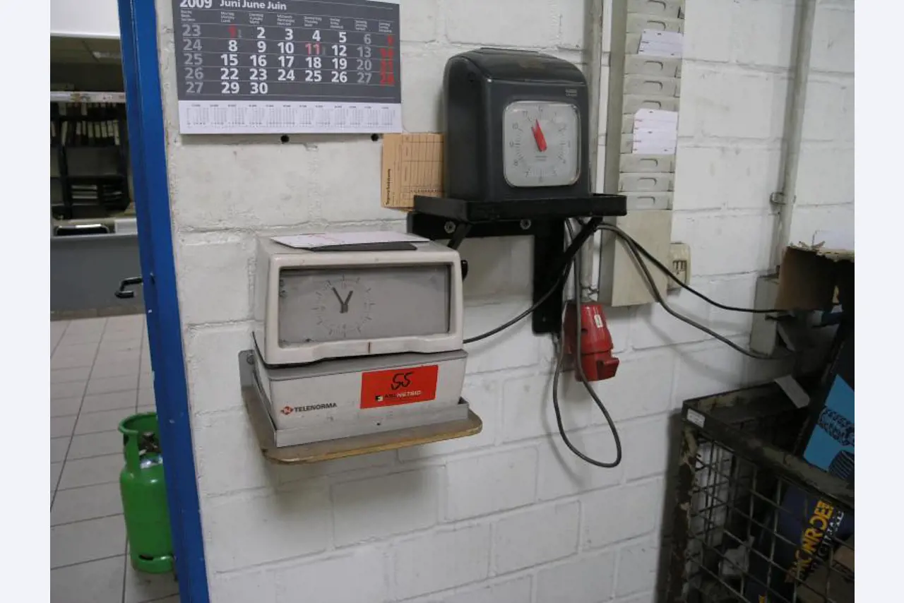 Autohaus Schwartzkopf GmbH / <br>Saro GmbH Wärme-, Kälte-, Schall- und Brandschutzisolierung-56