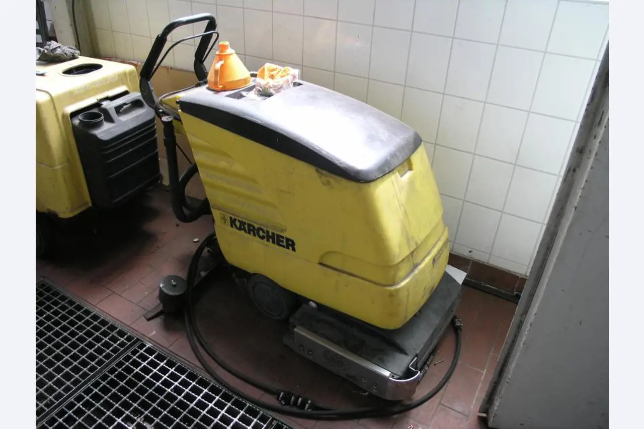 Autohaus Schwartzkopf GmbH / <br>Saro GmbH Wärme-, Kälte-, Schall- und Brandschutzisolierung-61