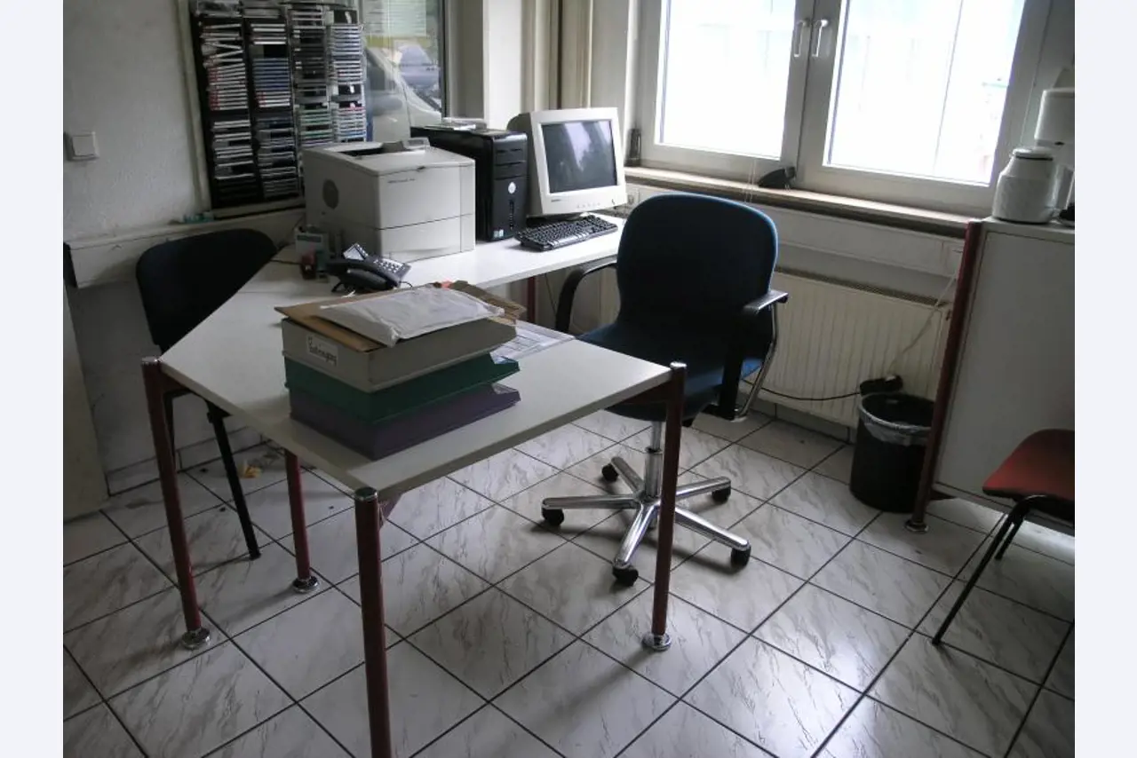 Autohaus Schwartzkopf GmbH / <br>Saro GmbH Wärme-, Kälte-, Schall- und Brandschutzisolierung-70