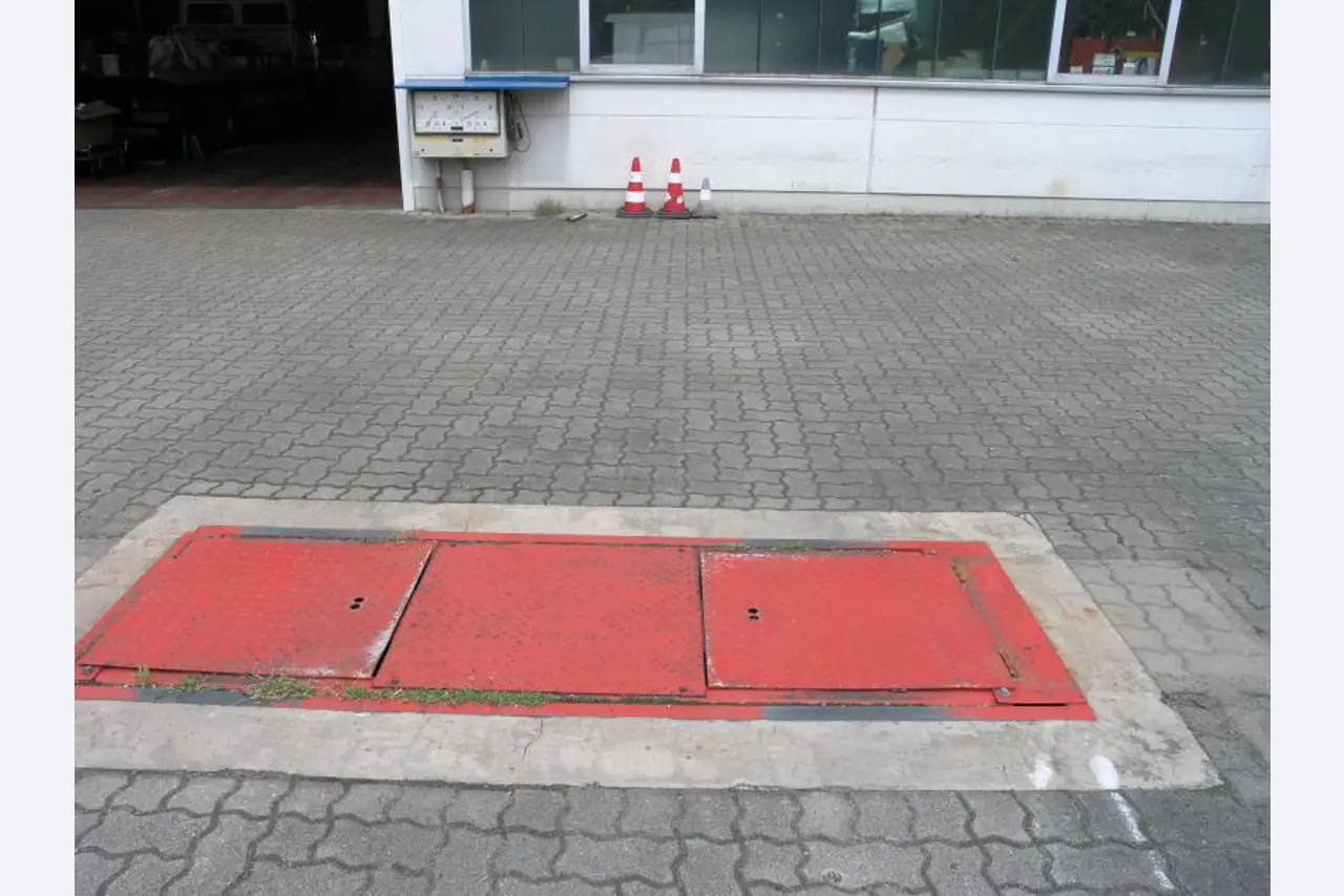 Autohaus Schwartzkopf GmbH / <br>Saro GmbH Wärme-, Kälte-, Schall- und Brandschutzisolierung-89