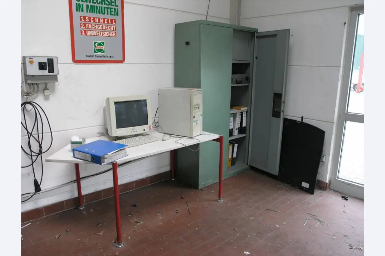 Autohaus Schwartzkopf GmbH / <br>Saro GmbH Wärme-, Kälte-, Schall- und Brandschutzisolierung-92