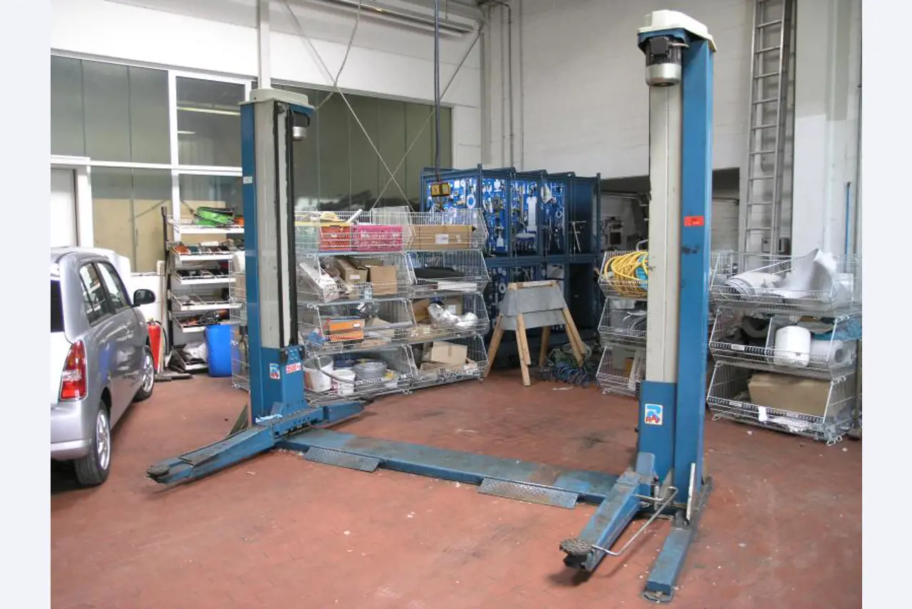 Autohaus Schwartzkopf GmbH / <br>Saro GmbH Wärme-, Kälte-, Schall- und Brandschutzisolierung
-1