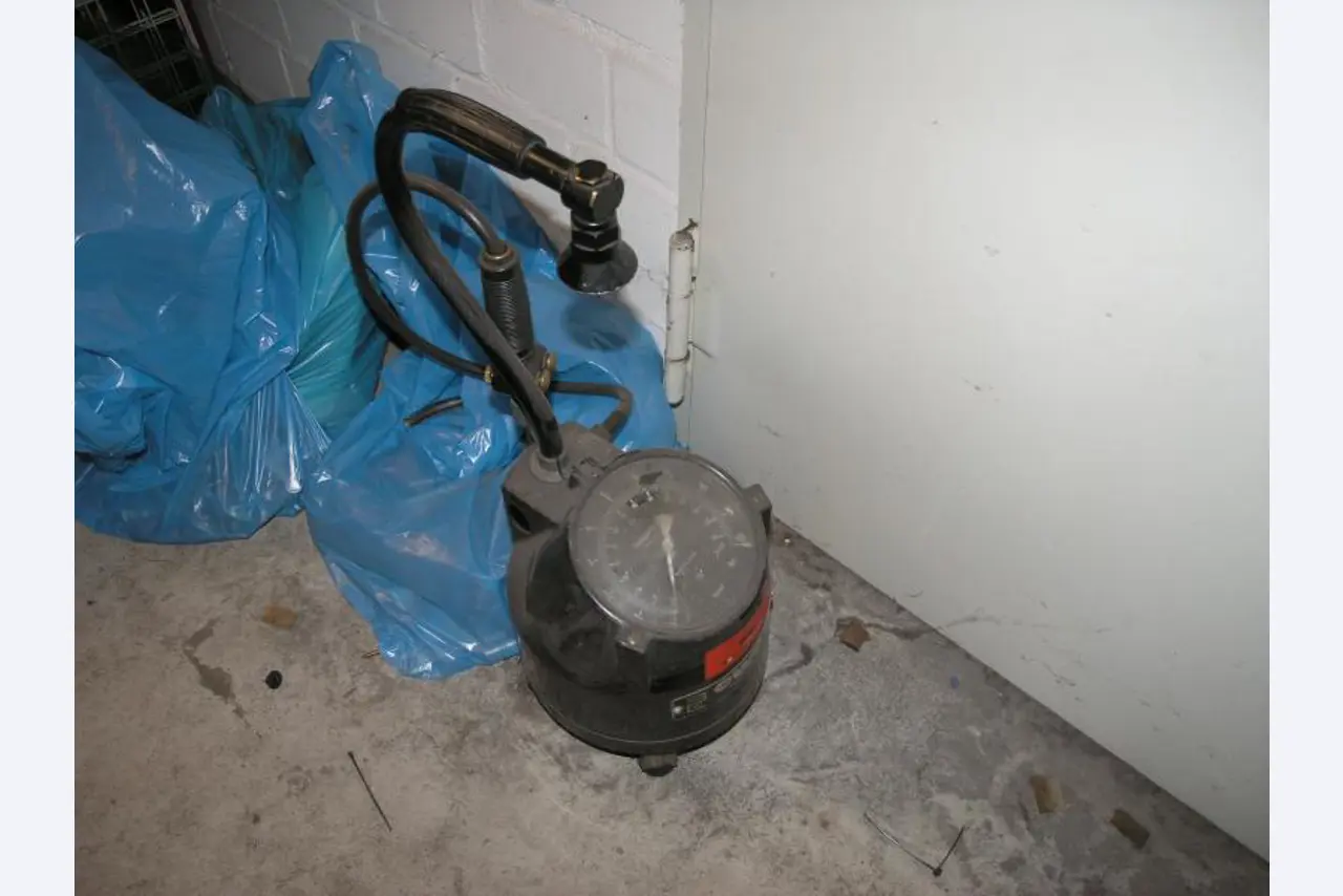 Autohaus Schwartzkopf GmbH / <br>Saro GmbH Wärme-, Kälte-, Schall- und Brandschutzisolierung-1