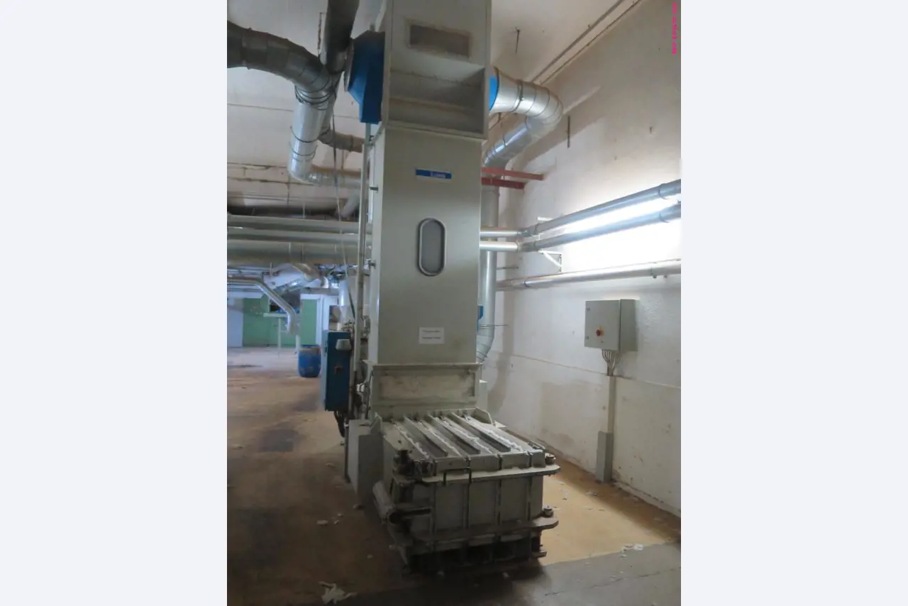 Máquinas dos sectores da fiação, tecelagem e tinturaria - Localização 79787 Lauchringen-3