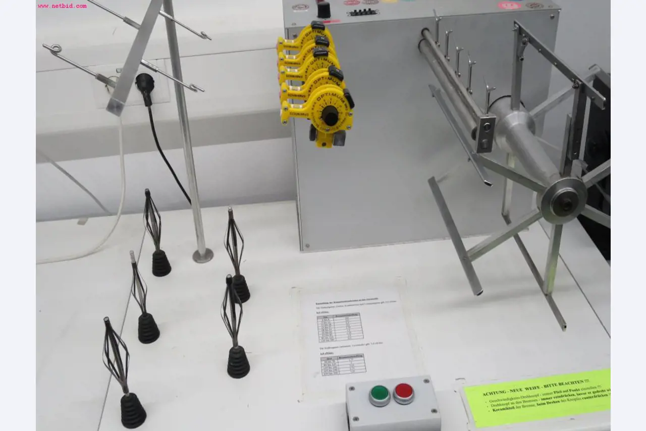 Máquinas dos sectores da fiação, tecelagem e tinturaria - Localização 79787 Lauchringen-1