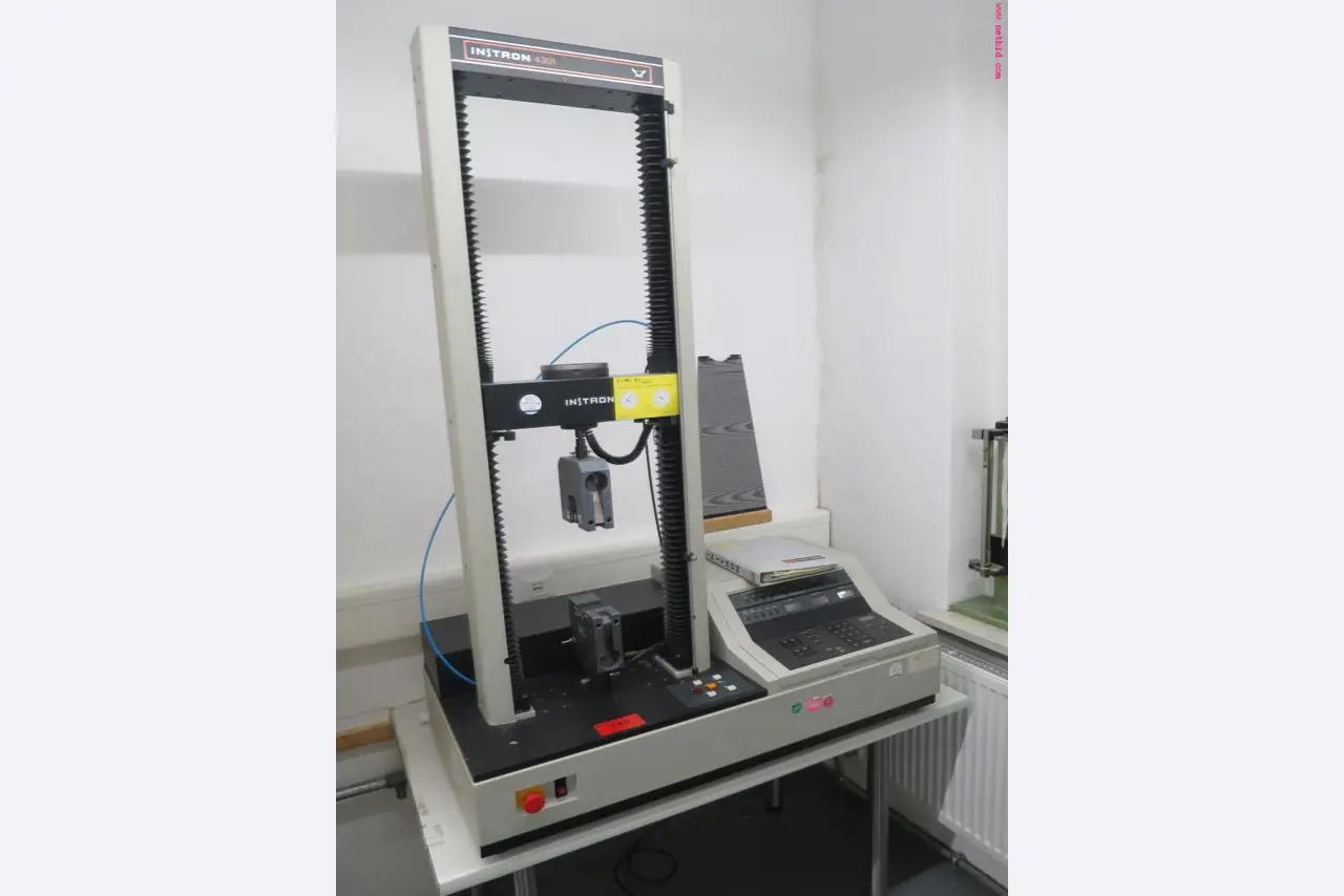 Máquinas dos sectores da fiação, tecelagem e tinturaria - Localização 79787 Lauchringen-3