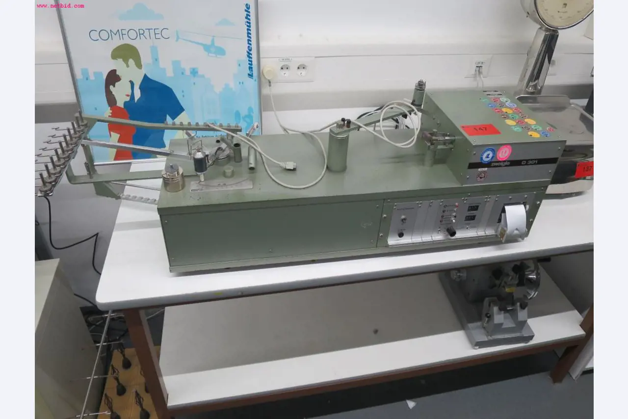 Máquinas dos sectores da fiação, tecelagem e tinturaria - Localização 79787 Lauchringen-1