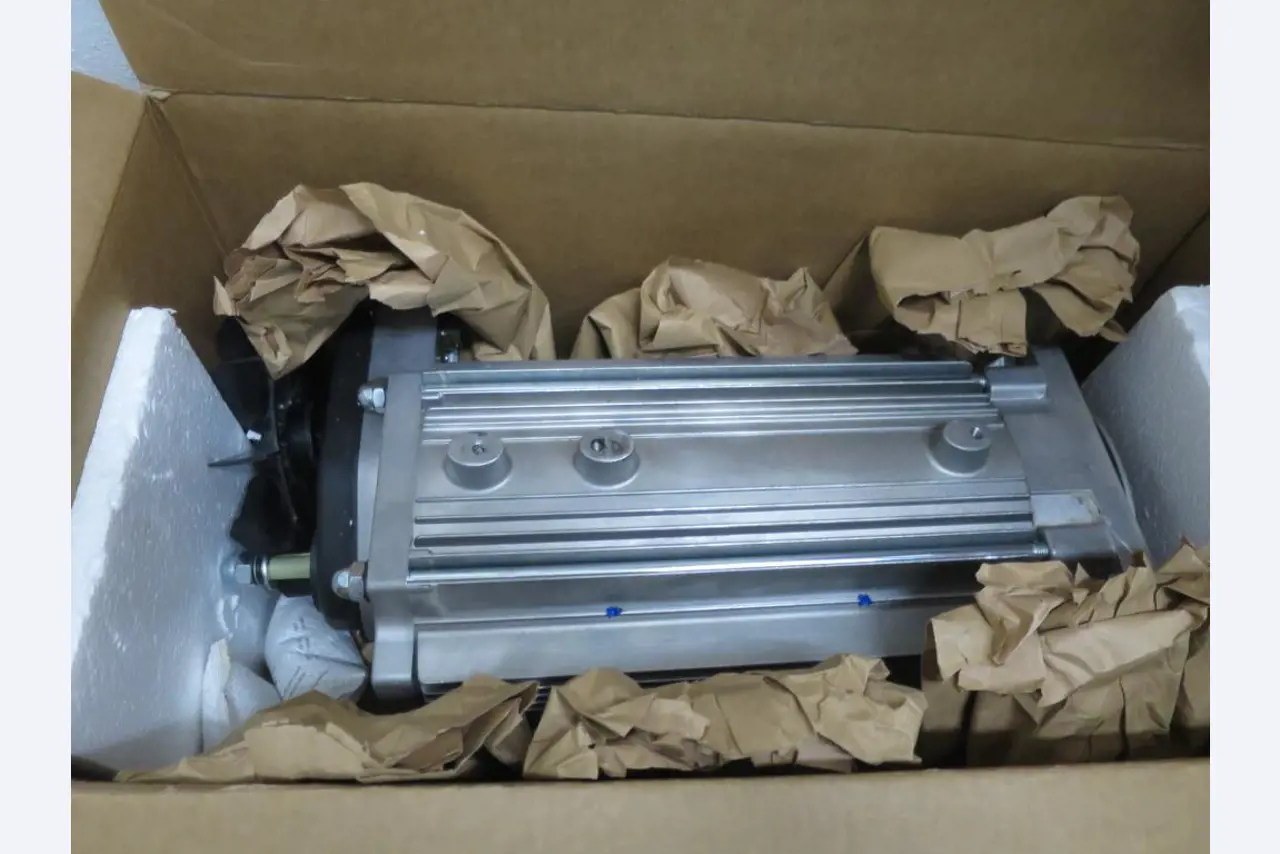 Máquinas dos sectores da fiação, tecelagem e tinturaria - Localização 79787 Lauchringen-1