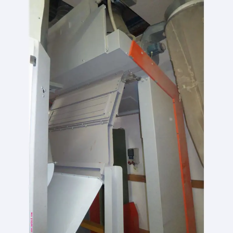 Máquinas dos sectores da fiação, tecelagem e tinturaria - Localização 79787 Lauchringen-2