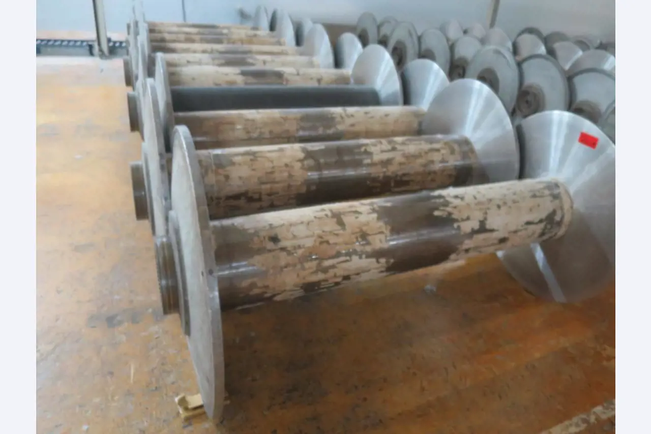 Máquinas dos sectores da fiação, tecelagem e tinturaria - Localização 79787 Lauchringen-1