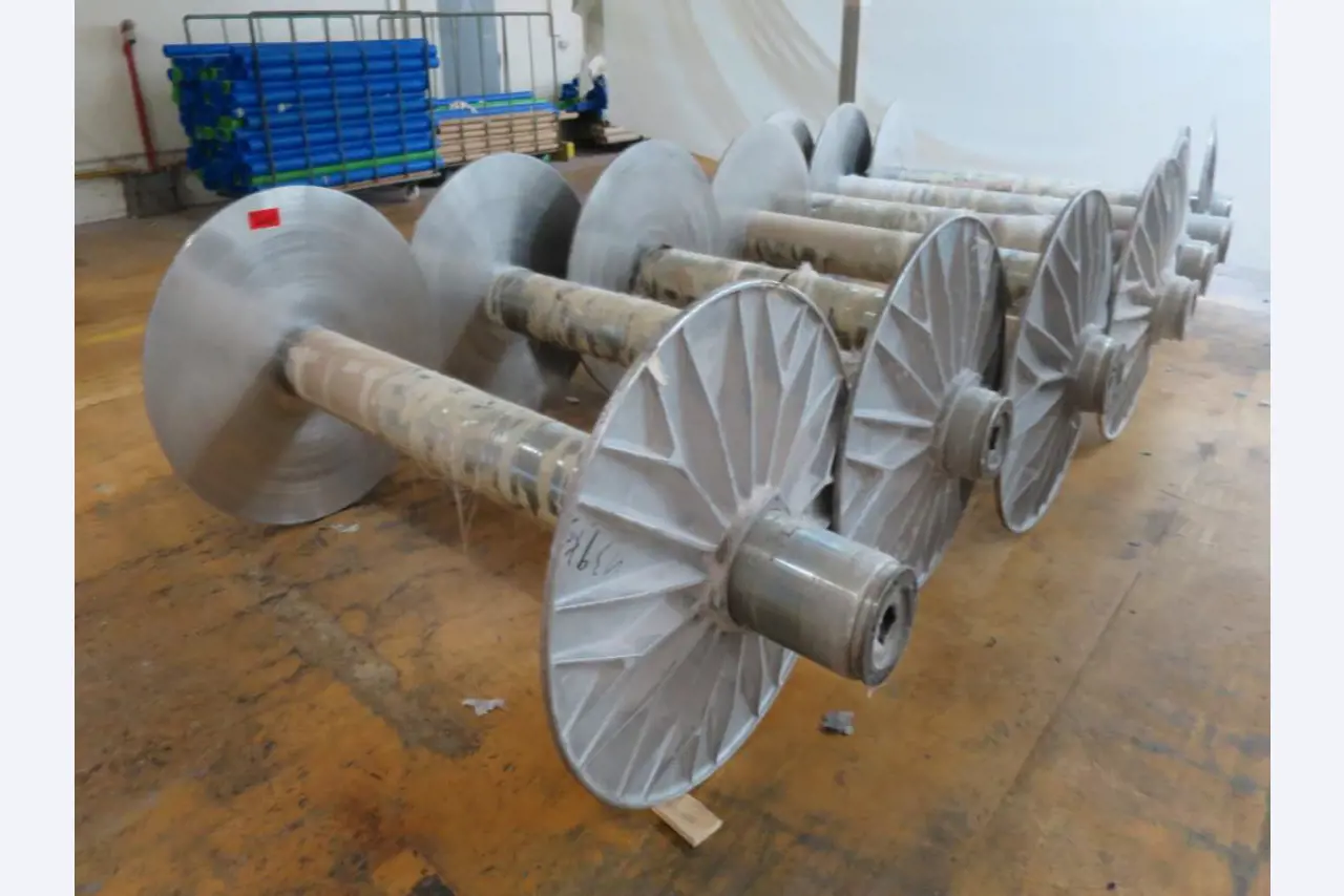 Máquinas dos sectores da fiação, tecelagem e tinturaria - Localização 79787 Lauchringen-1