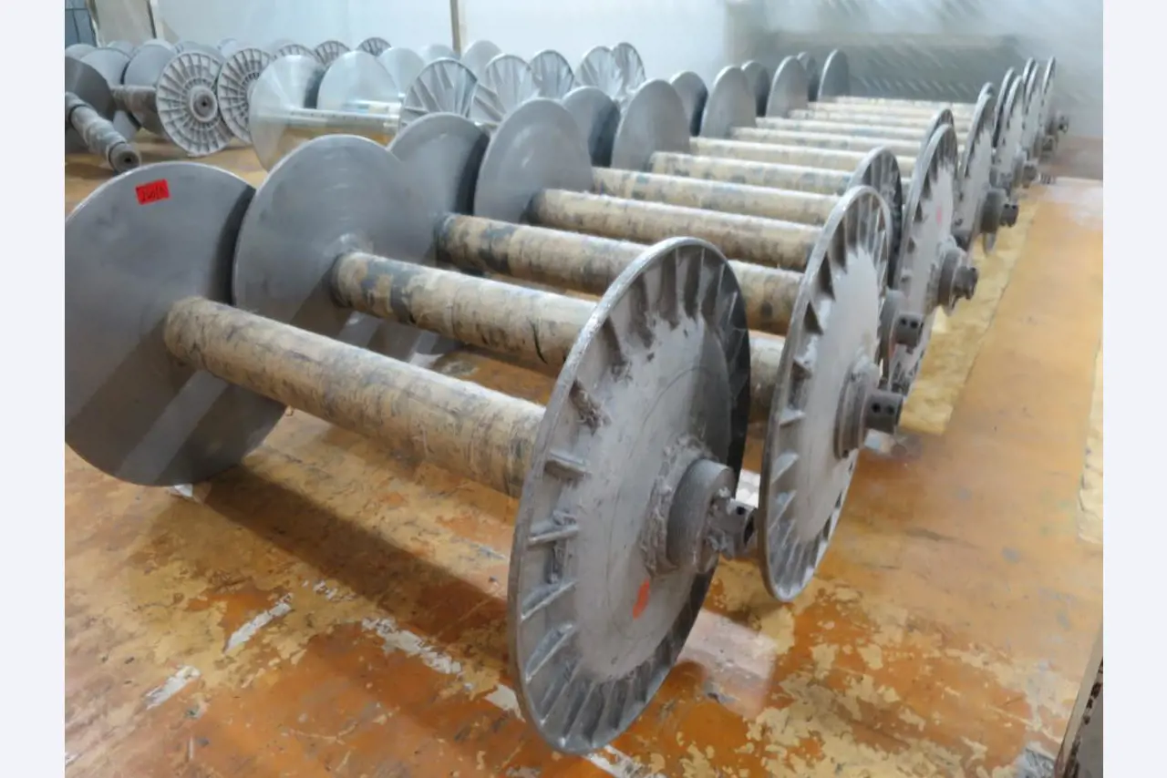 Máquinas dos sectores da fiação, tecelagem e tinturaria - Localização 79787 Lauchringen-1