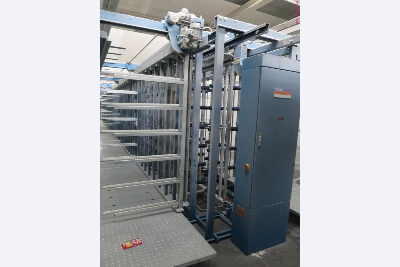 Máquinas dos sectores da fiação, tecelagem e tinturaria - Localização 79787 Lauchringen-4