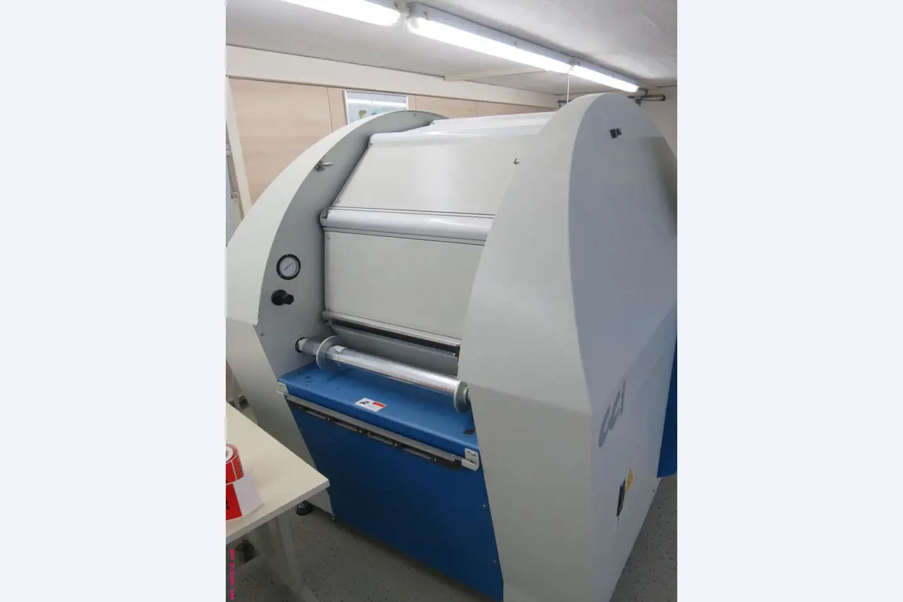 Máquinas dos sectores da fiação, tecelagem e tinturaria - Localização 79787 Lauchringen-3