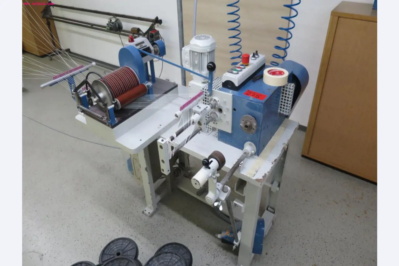 Máquinas dos sectores da fiação, tecelagem e tinturaria - Localização 79787 Lauchringen-1