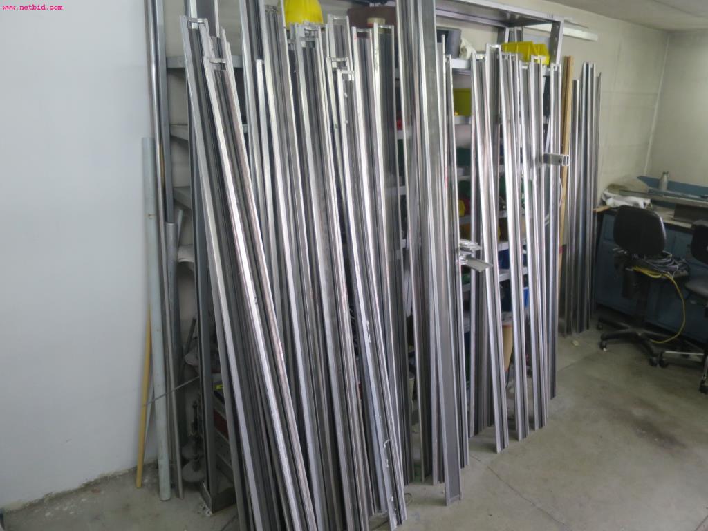 Máquinas dos sectores da fiação, tecelagem e tinturaria - Localização 79787 Lauchringen-1