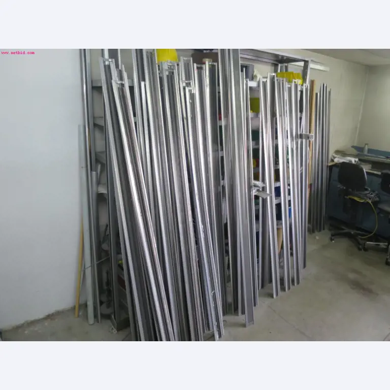 Máquinas dos sectores da fiação, tecelagem e tinturaria - Localização 79787 Lauchringen-1