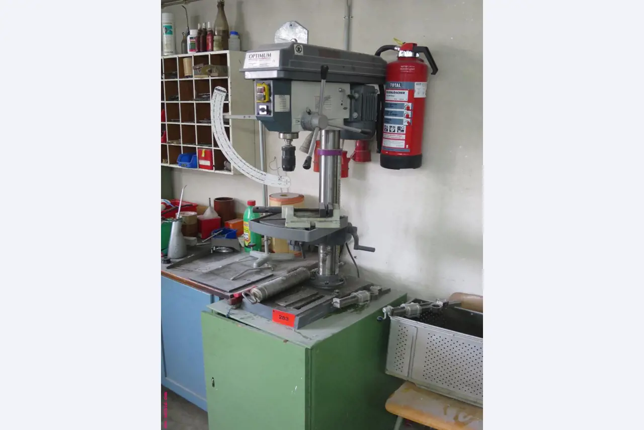 Máquinas dos sectores da fiação, tecelagem e tinturaria - Localização 79787 Lauchringen-1