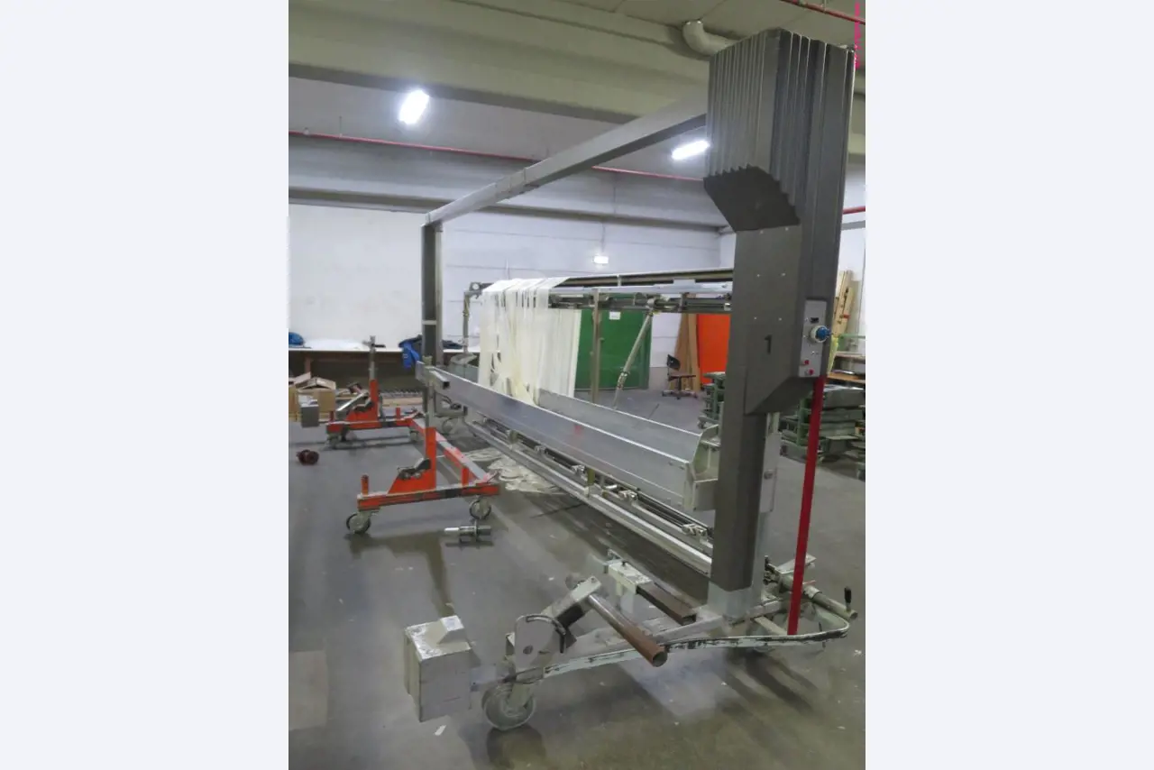 Máquinas dos sectores da fiação, tecelagem e tinturaria - Localização 79787 Lauchringen-13