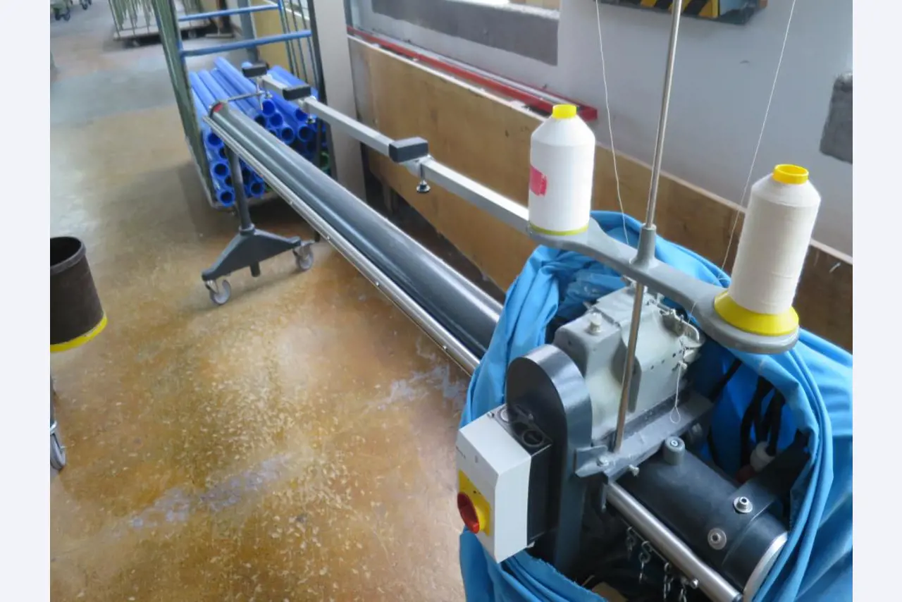 Máquinas dos sectores da fiação, tecelagem e tinturaria - Localização 79787 Lauchringen-2