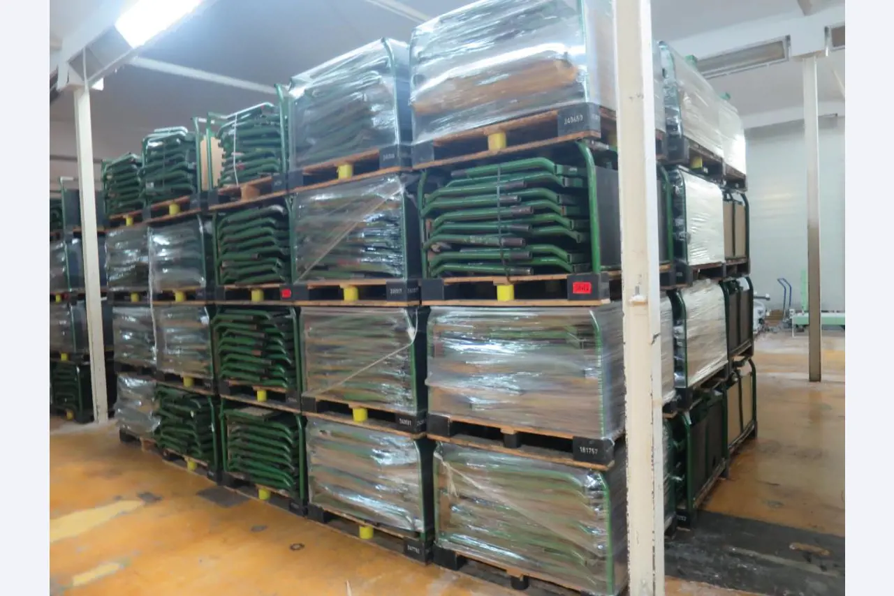 Máquinas dos sectores da fiação, tecelagem e tinturaria - Localização 79787 Lauchringen-1