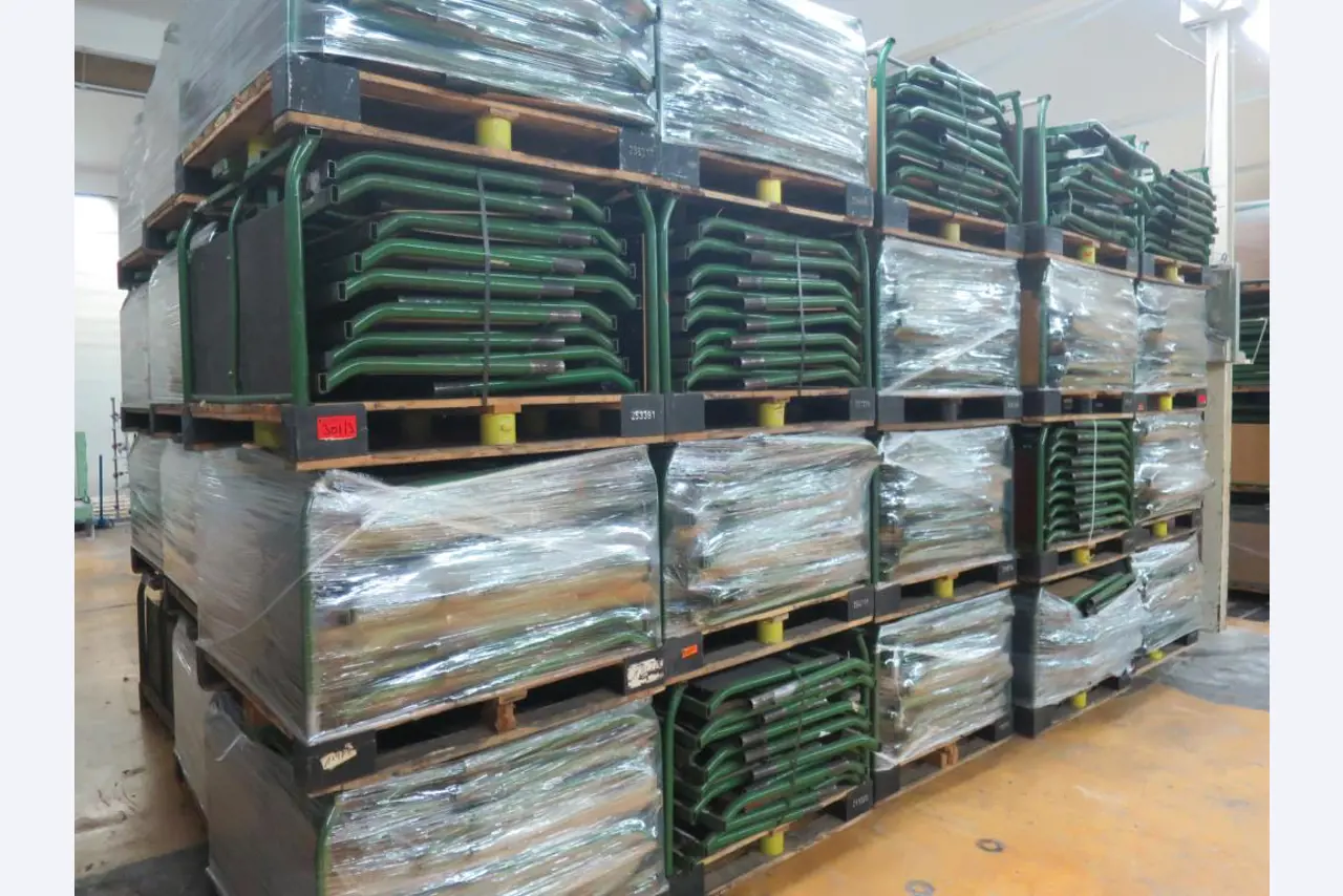 Máquinas dos sectores da fiação, tecelagem e tinturaria - Localização 79787 Lauchringen-1