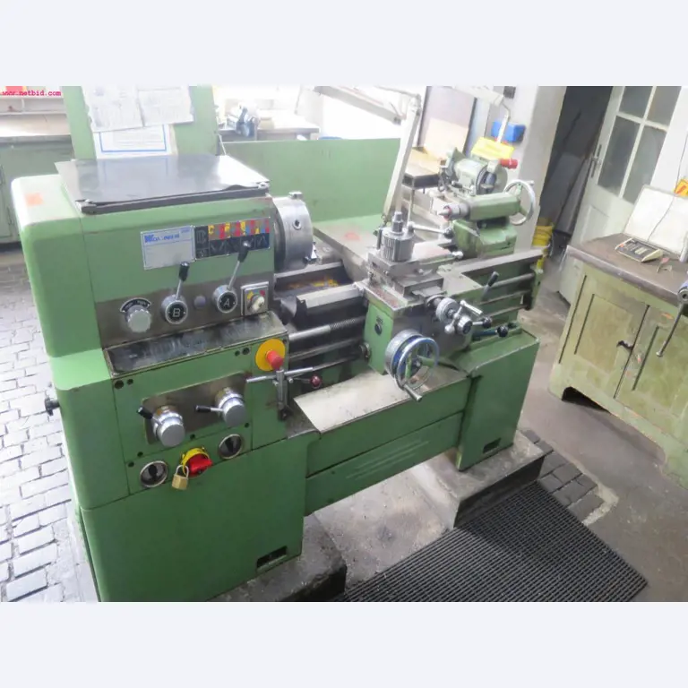 Máquinas dos sectores da fiação, tecelagem e tinturaria - Localização 79787 Lauchringen-1